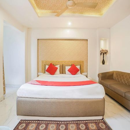 Oyo 10277 Hotel Delux Golden Adźmer Zewnętrze zdjęcie