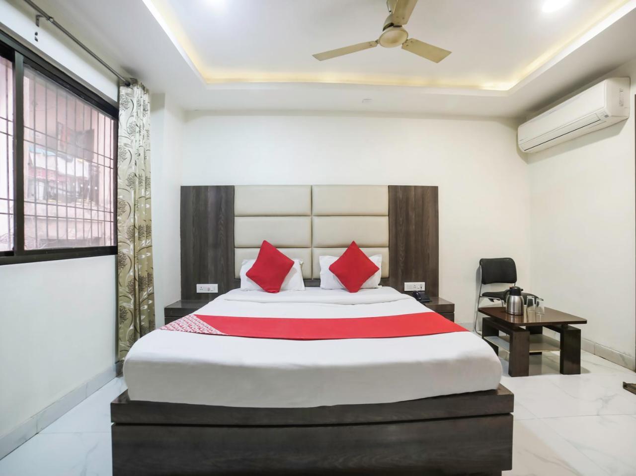 Oyo 10277 Hotel Delux Golden Adźmer Zewnętrze zdjęcie