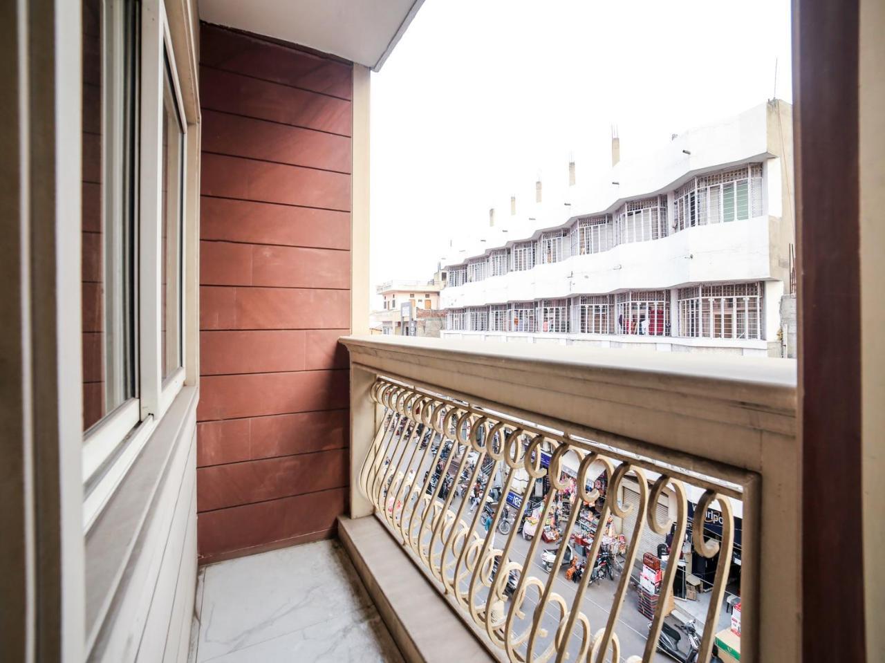 Oyo 10277 Hotel Delux Golden Adźmer Zewnętrze zdjęcie